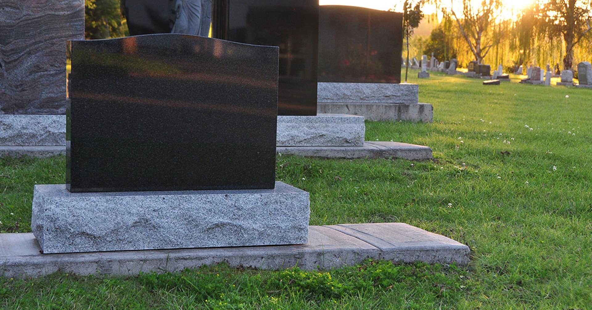 Choosing Between Upright & Flat Grave Markers: Which is Best?